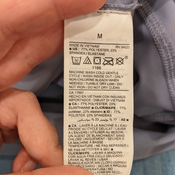 Old Navy athletic suit - Picture 4 of 5